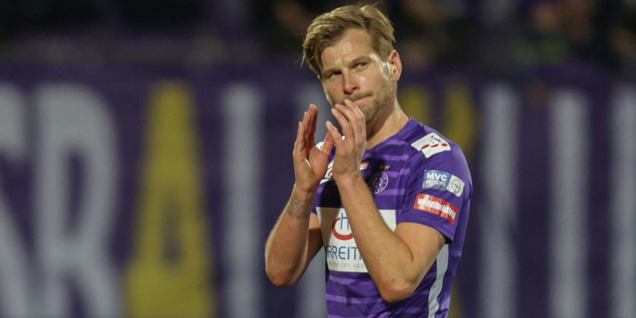 Alexander Grünwald hält bei 3xx Austria-Einsätzen.