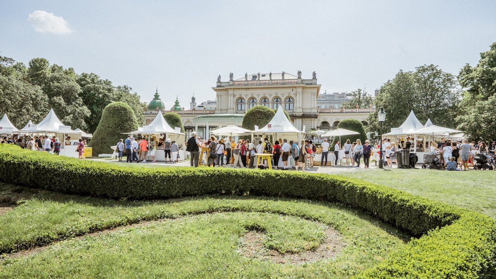 Im Wiener Stadtpark wird nach zwei Jahren Corona-Pause wieder das Genuss-Festival gefeiert.