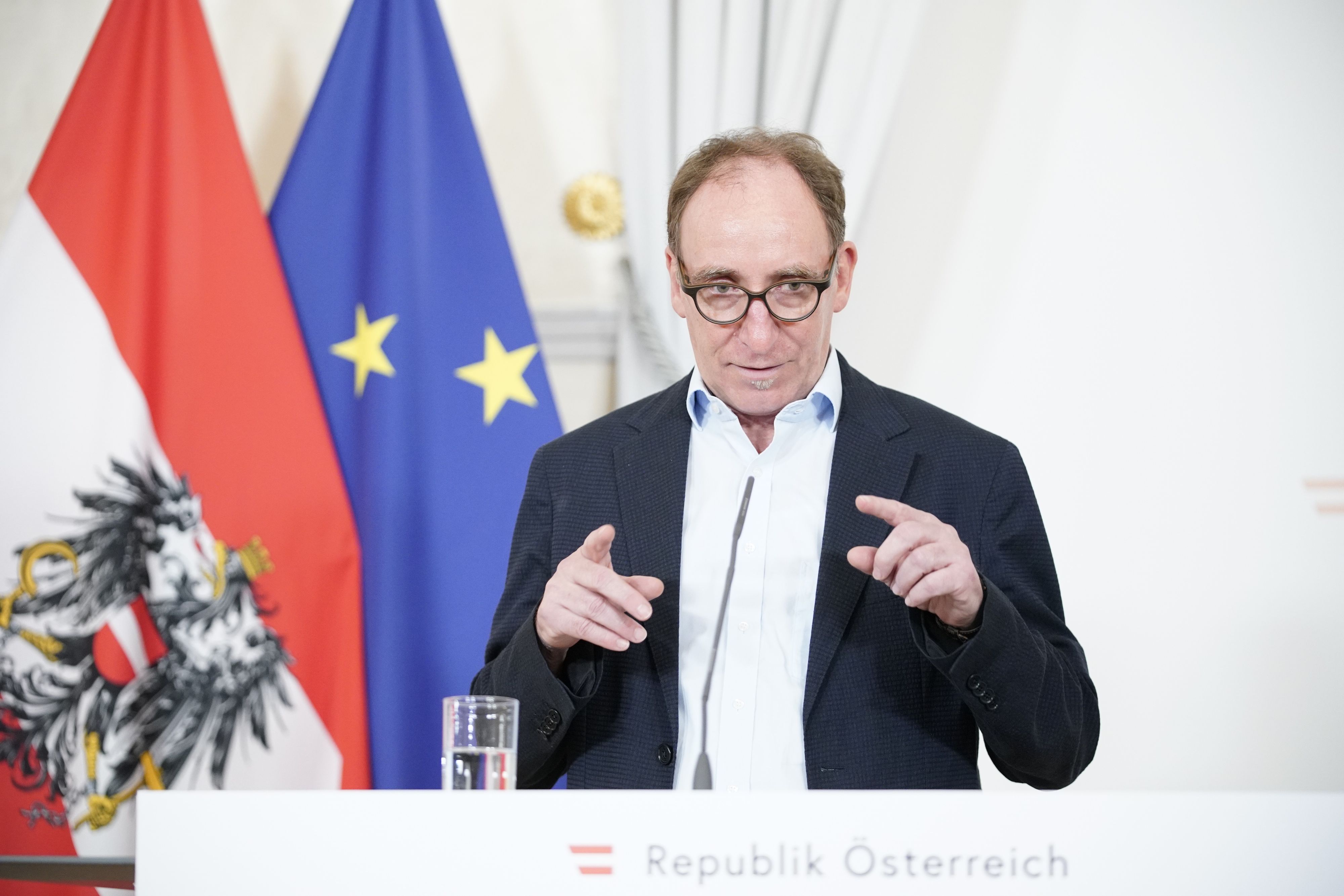 Nein zu Masken-Aus: Gesundheitsminister Johannes Rauch.