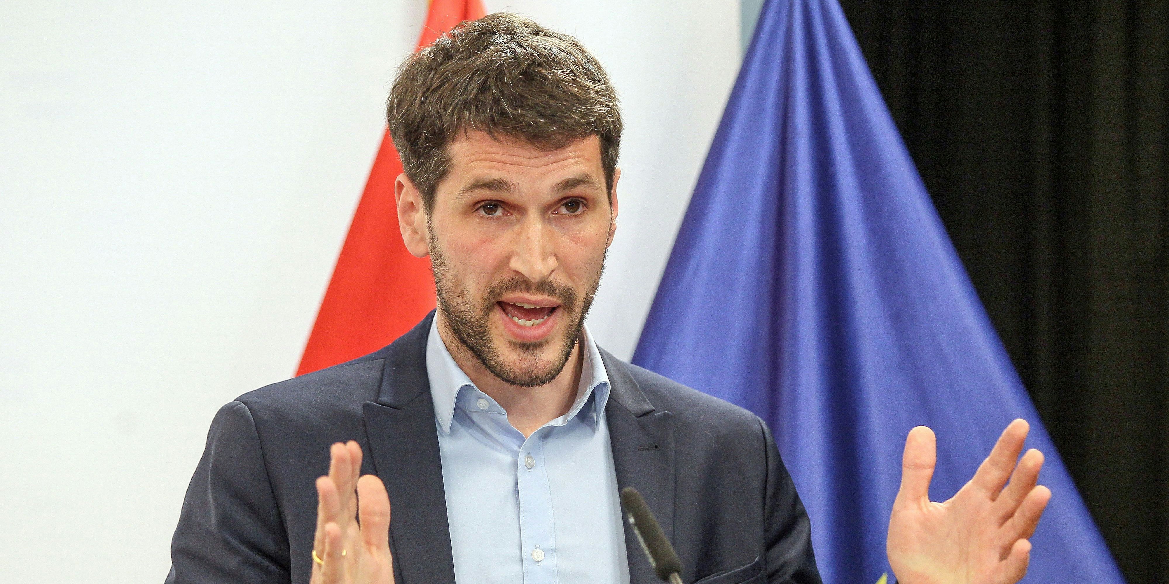 Hammer attackiert Mahrer. 