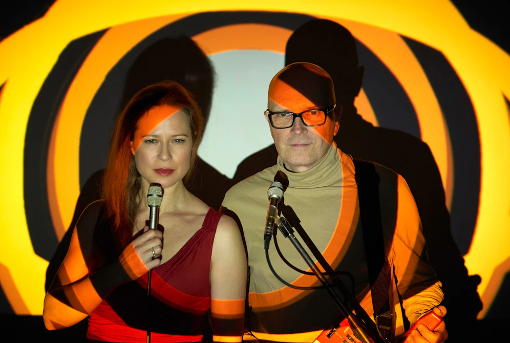 Kaleidoskop der Leidenschaft: Jetzt teilnehmen und zwei Karten für einen musikalisch-poetischen Abend mit Rita Luksch & Georg O. Luksch gewinnen.&nbsp;