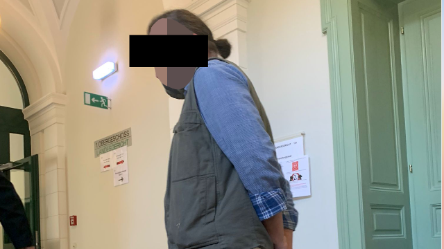 Mann wegen Mehrfachehe vor Gericht