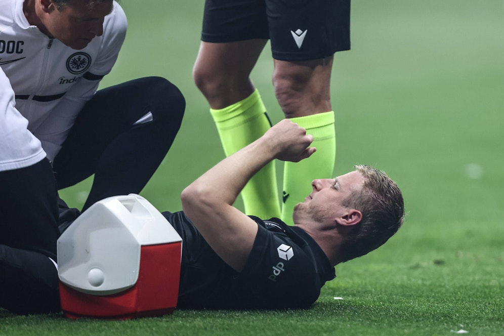 Martin Hinteregger musste schon nach sechs Minuten ausgetauscht werden. 