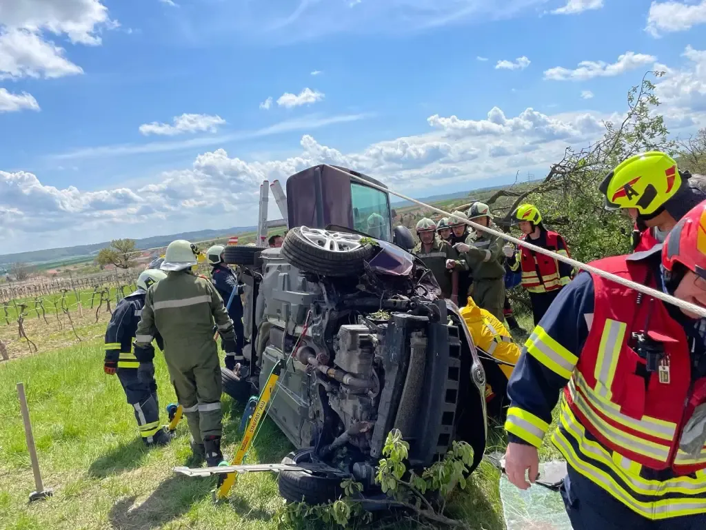 Die Feuerwehr bei der Menschenrettung.