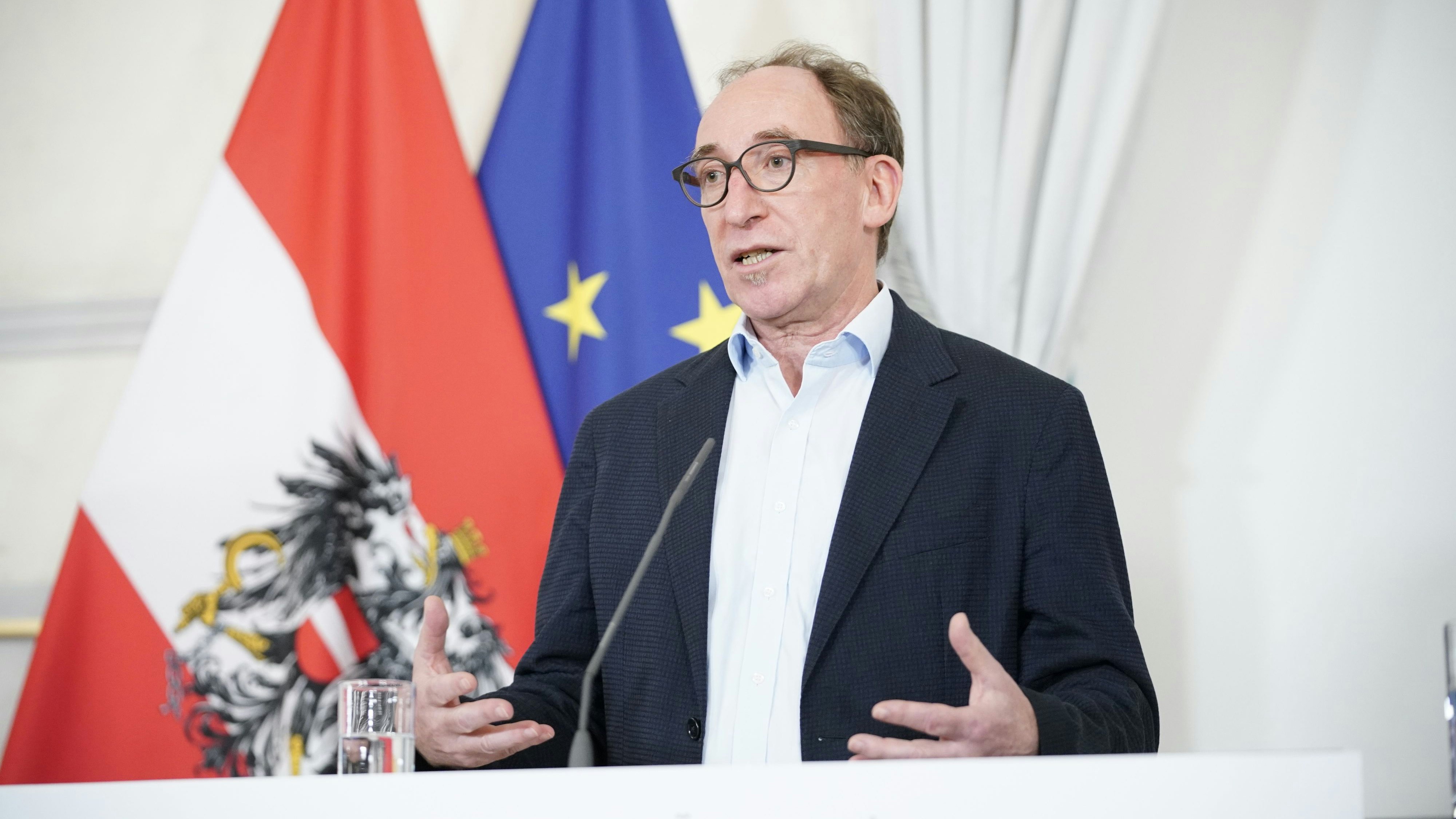 Scharfe Kritik bekommt jetzt Gesundheitsminister Johannes Rauch.