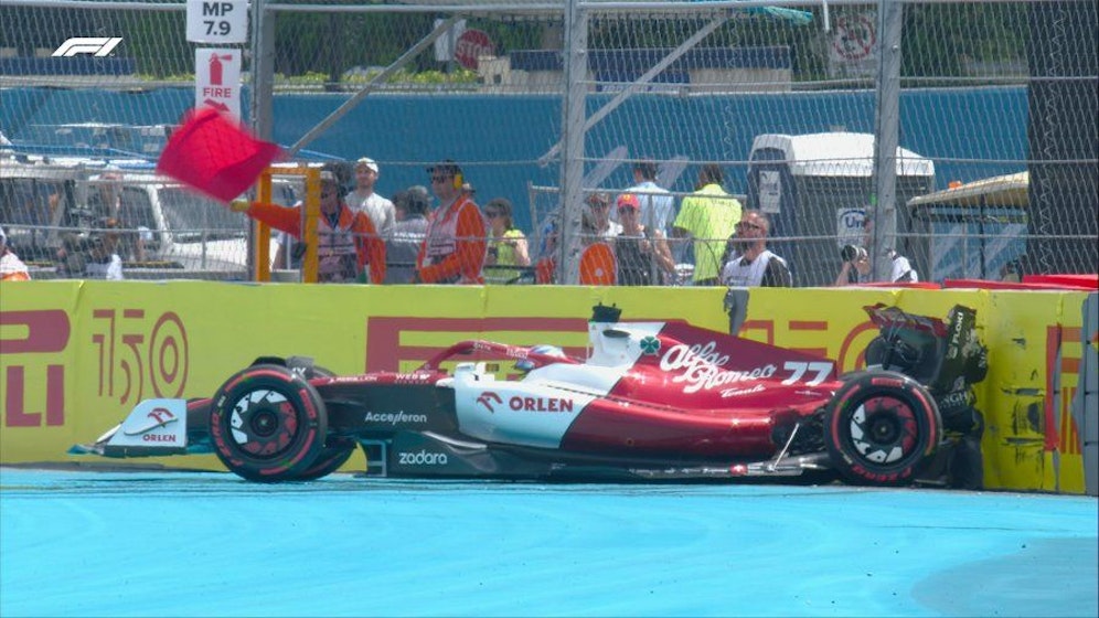 Valtteri Bottas flog mit seinem Alfa Romeo ab. 