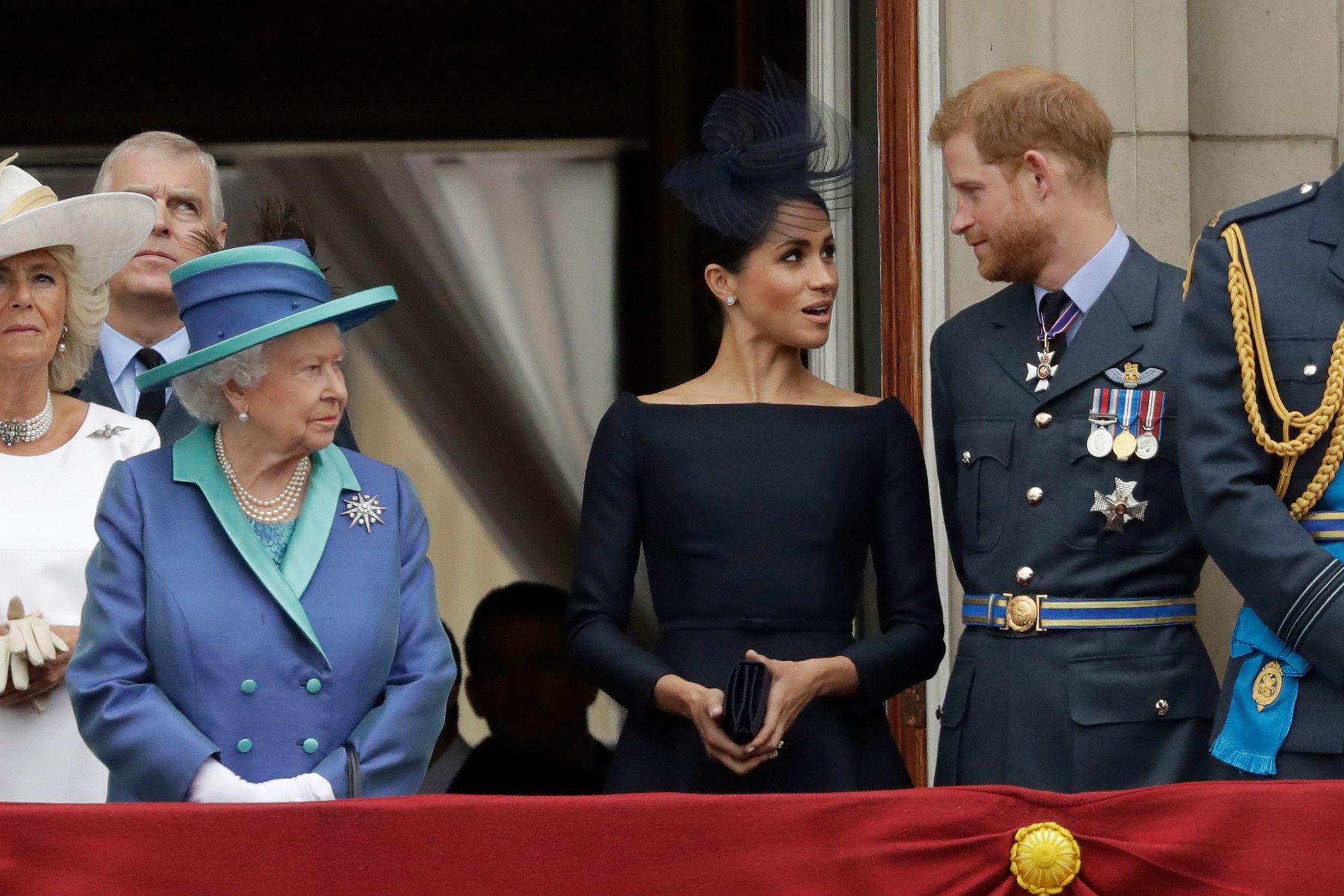 Die Queen mit Meghan und Harry