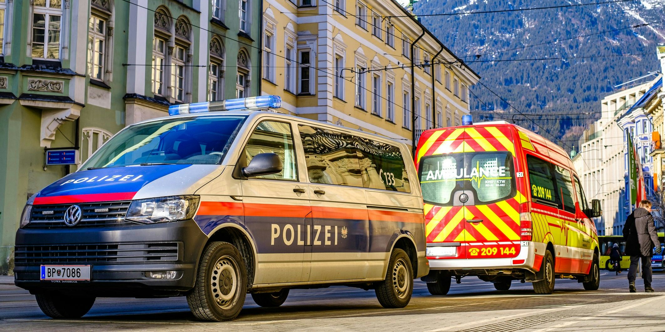 Die Polizei konnte in Innsbruck einen Mord und einen Suizid verhindern.