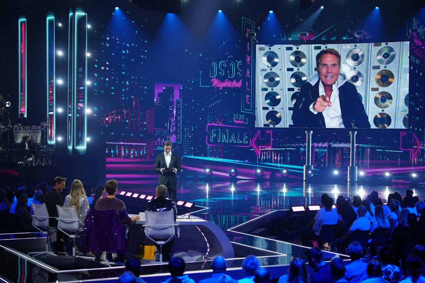 Dieter Bohlen per Videoschalte in Live-Sendung