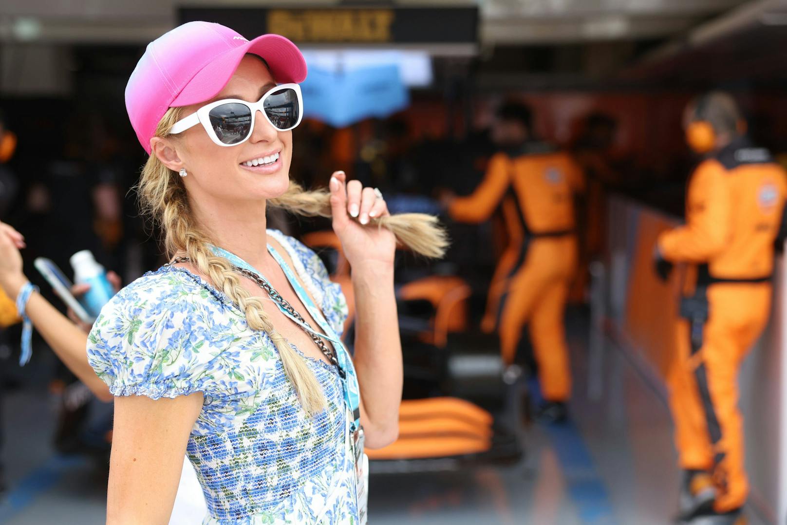 Starauflauf bei der Formel 1 in Miami: Paris Hilton darf nicht fehlen.