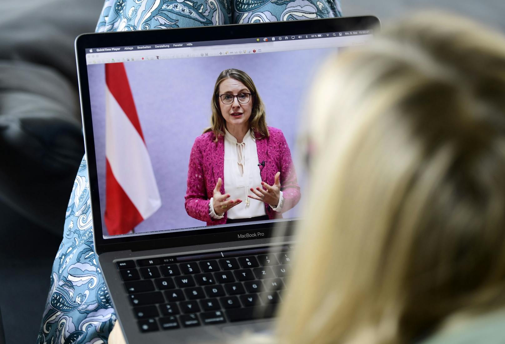 Wirtschaftsministerin Margarete Schramböck (ÖVP) erklärt am Montag, 09. Mai 2022, in einer persönlichen Erklärung per Video ihren Rücktritt. 