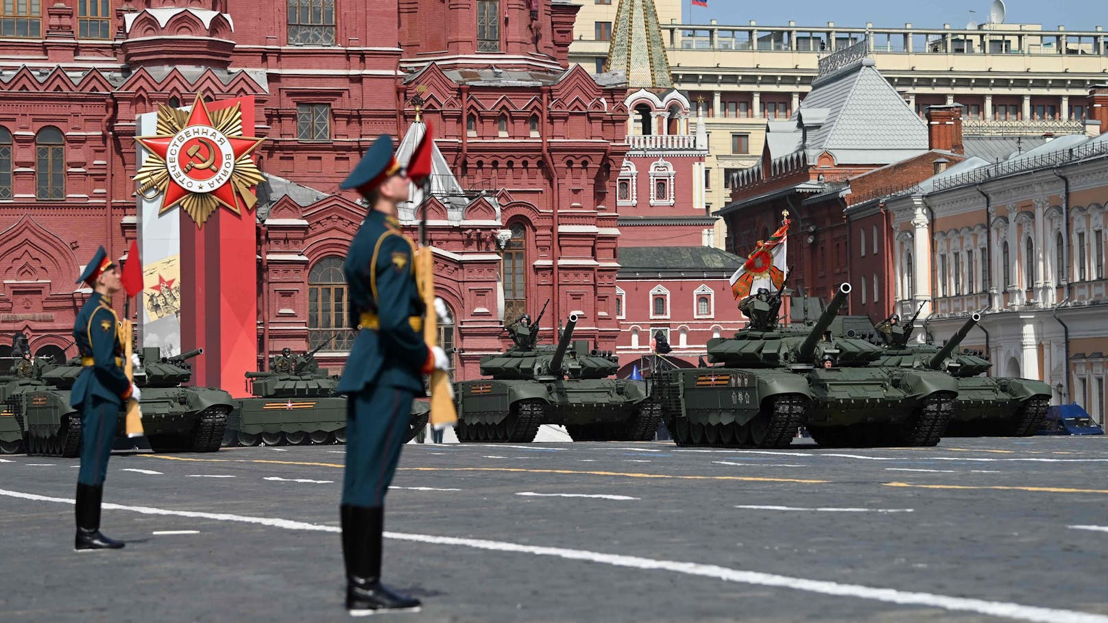 Am 9. Mai findet eine große Militärparade in Moskau statt.