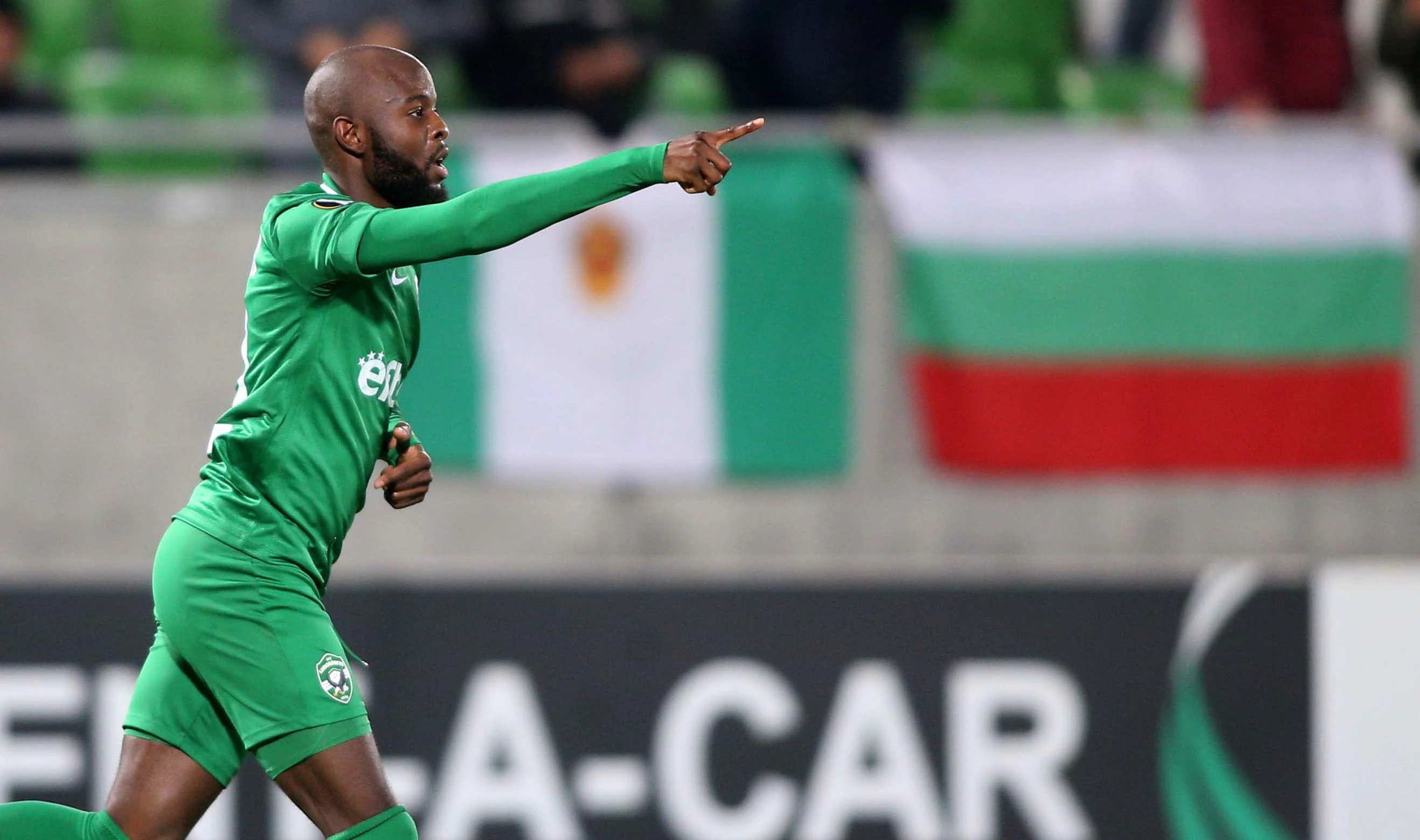 Jody Lukoki 2019 beim Europa-League-Spiel mit Ludogorets gegen Ferencvaros.c