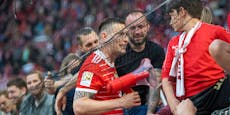 "H****söhne!" Bayern-Star bei Meisterfeier beschimpft