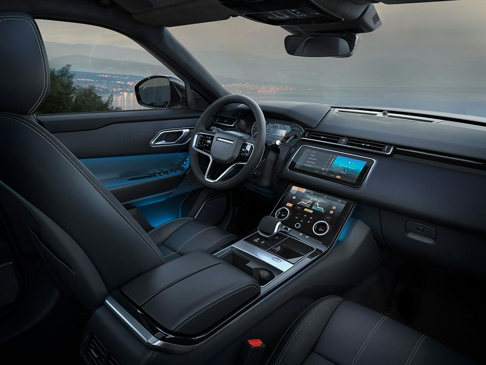 Der Innenraum des Range Rover Velar ist sehr luxuriös.