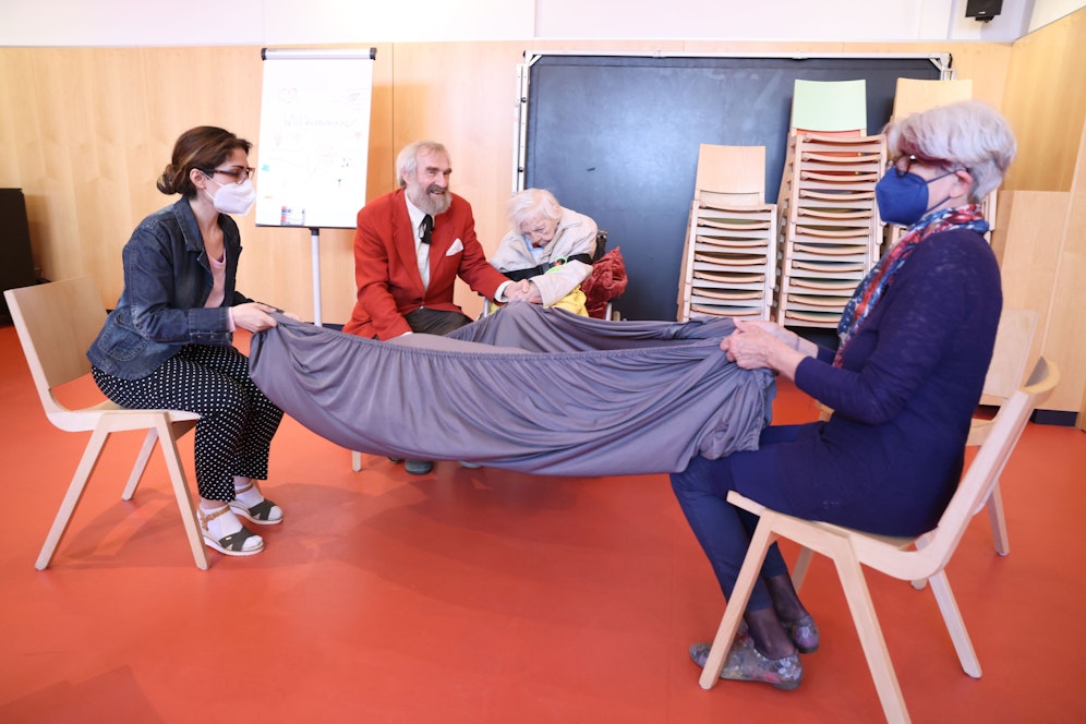 Hans und seine Mutter (Mitte) sind regelmäßige Teilnehmer am 