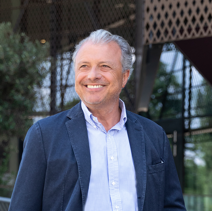 Jurist Gottfried Berdnik setzt sich für die Interessen des Vaters ein.