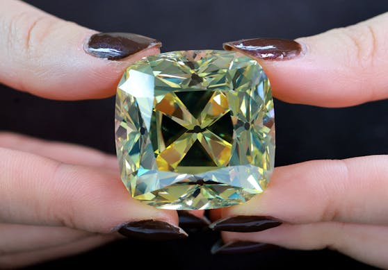 "The Red Cross Diamond".