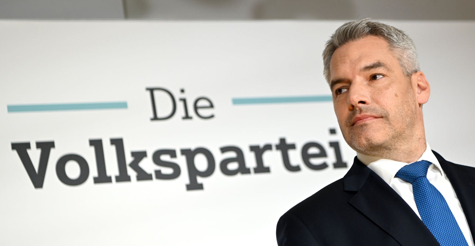 ÖVP-Chef und Bundeskanzler Karl Nehammer während der Pressekonferenz zur Umbildung der Bundesregierung am Dienstag, 10. Mai 2022, in Wien.