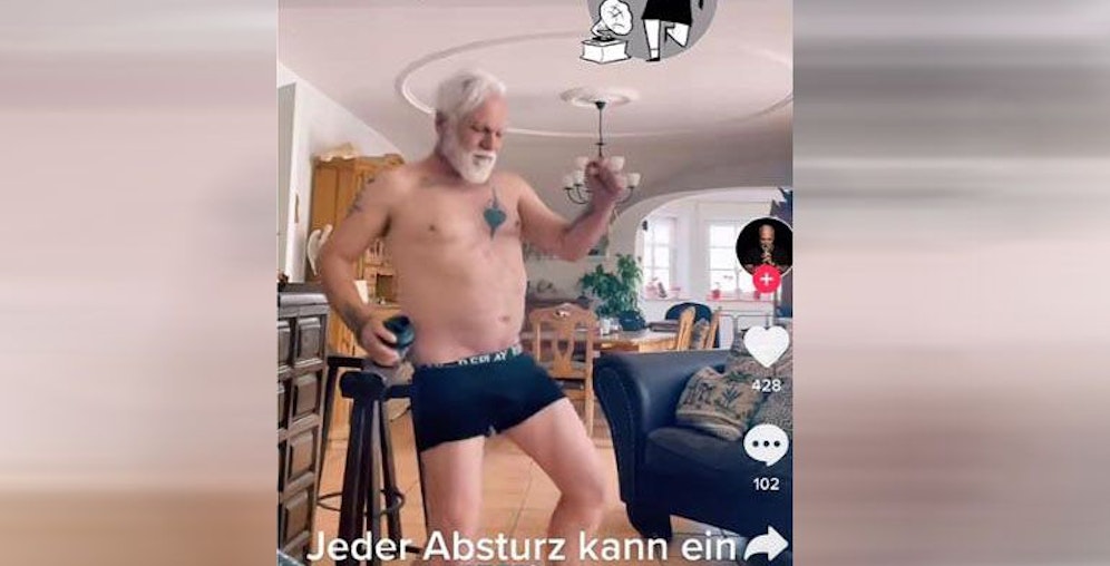 Fans diskutieren über dieses Video von Nino de Angelo.