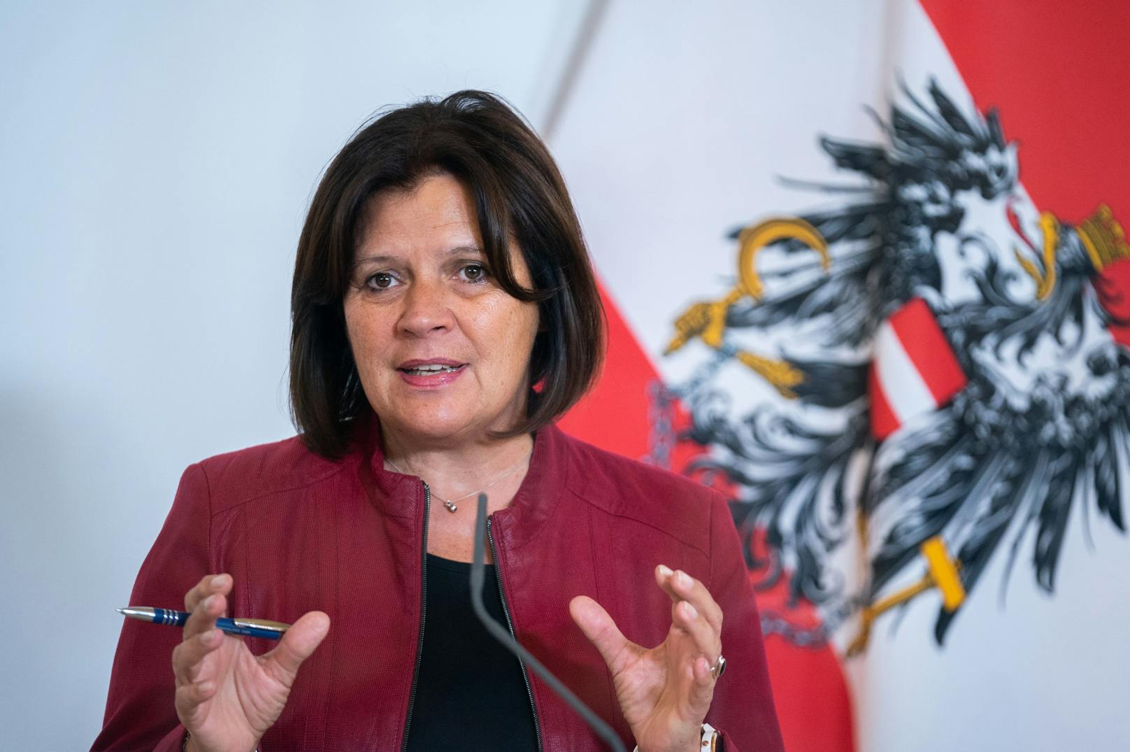 AK Präsidentin Renate Anderl kritisiert die Preiserhöhung bei der Wiener Fernwärme.