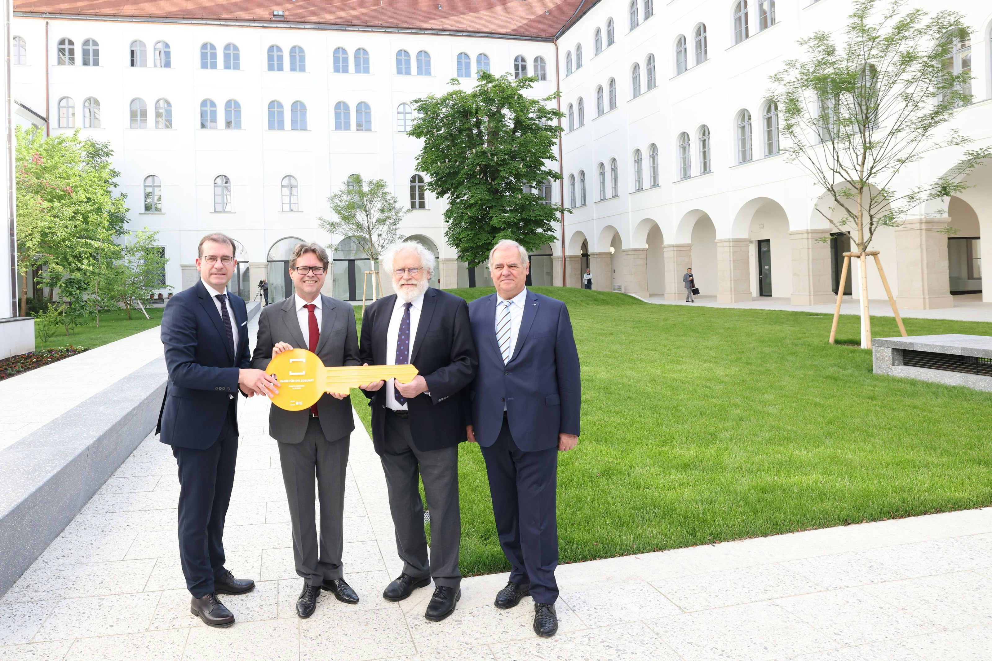 Die Österreichische Akademie der Wissenschaften (ÖAW) eröffnete am Mittwoch den "Campus Akademie" in der Wiener Innenstadt. 