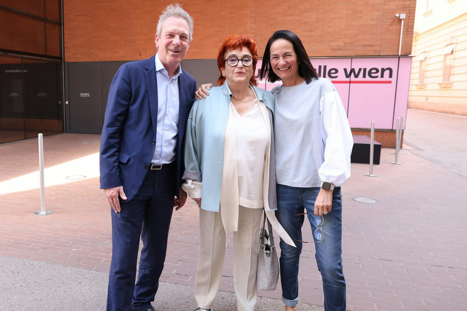 "Heute"-Geschäftsführer Wolfang Jansky mit Valie Export und Elvira Franta 