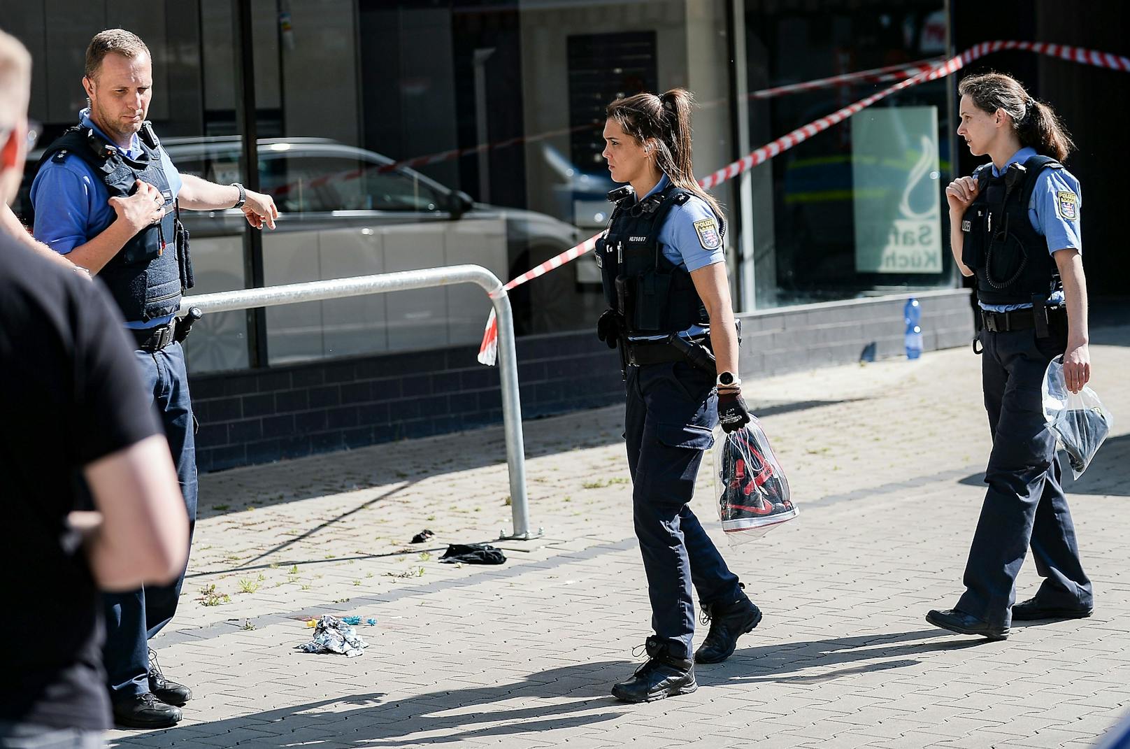 In der Hanauer Innenstadt im deutschen Bundesland Hessen sind am Mittwoch zwei Kinder gestorben.