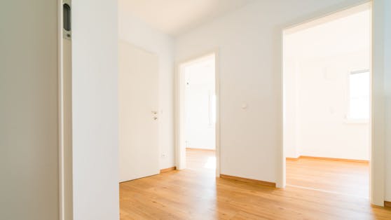 Leere Wohnungen könnten jetzt für Eigentümer teuer werden.