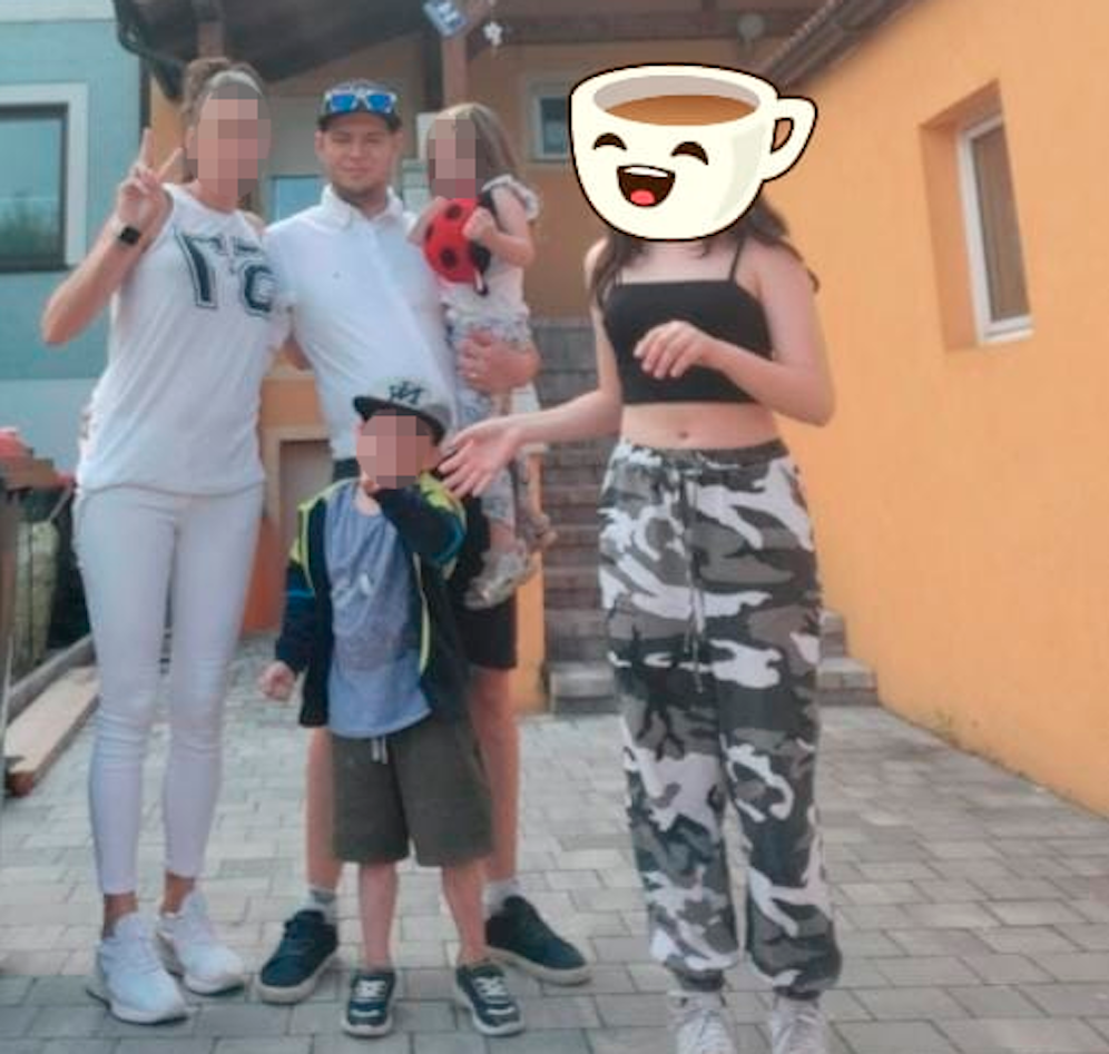 Stefan Erdt (Bild Mitte, mit seiner Familie) wurde das AMS Geld gestrichen