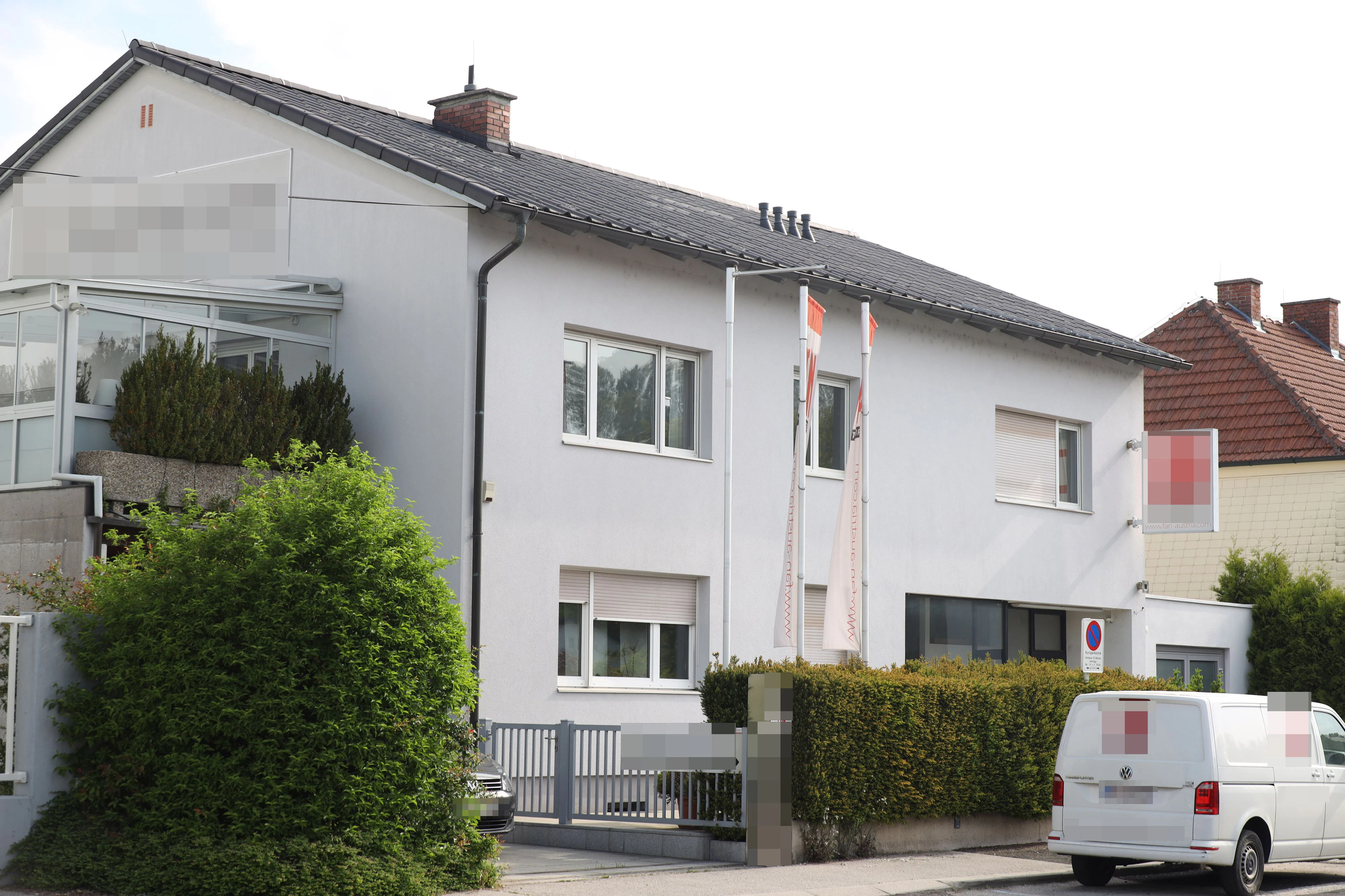 Mädchen (4) lebte in Wels-Pernau zwei Tage allein neben toter Mutter