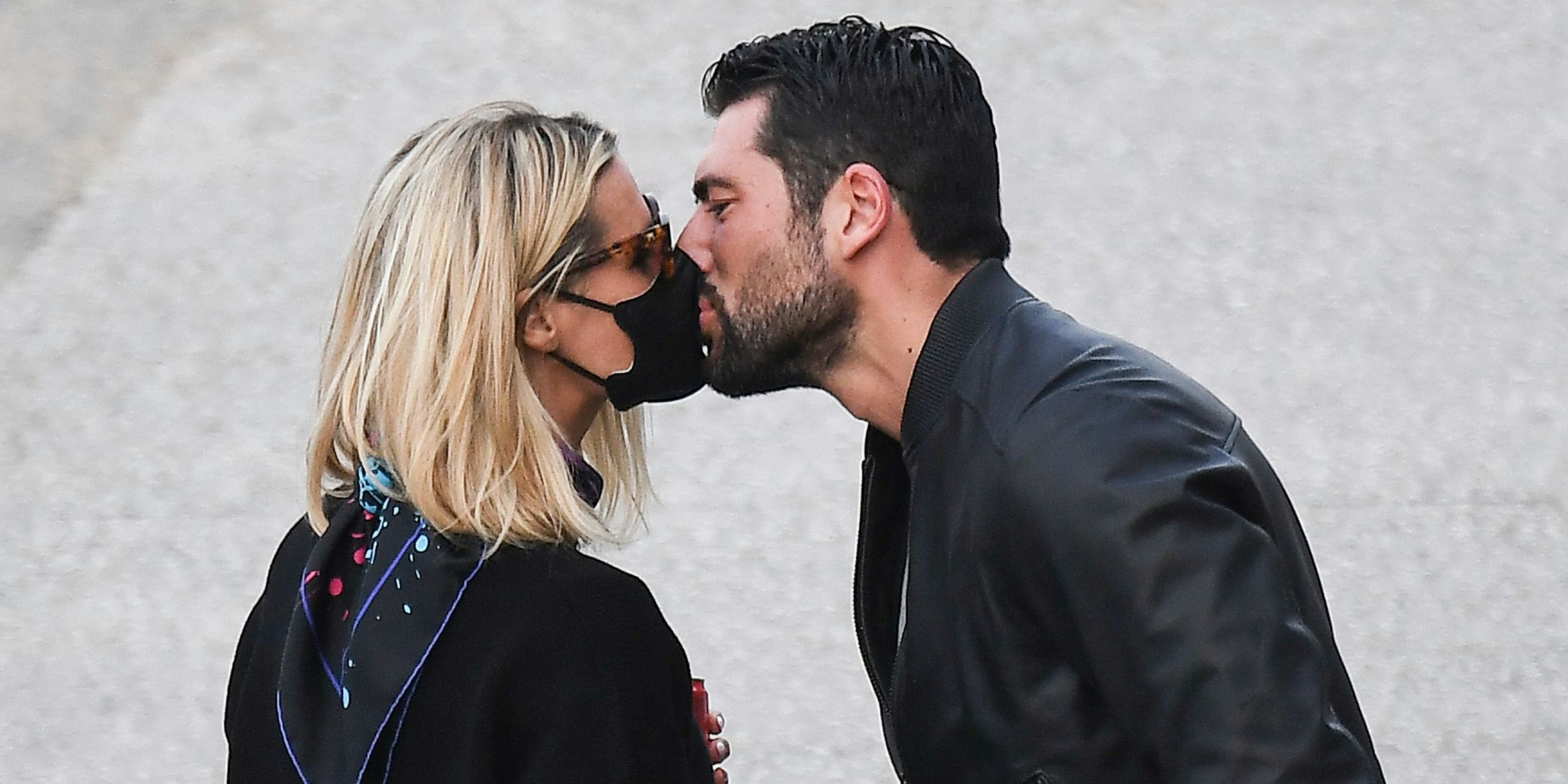 Ihre Beziehung ist offiziell: Moderatorin Michelle Hunziker und Beauty-Doc Giovanni Angiolini 