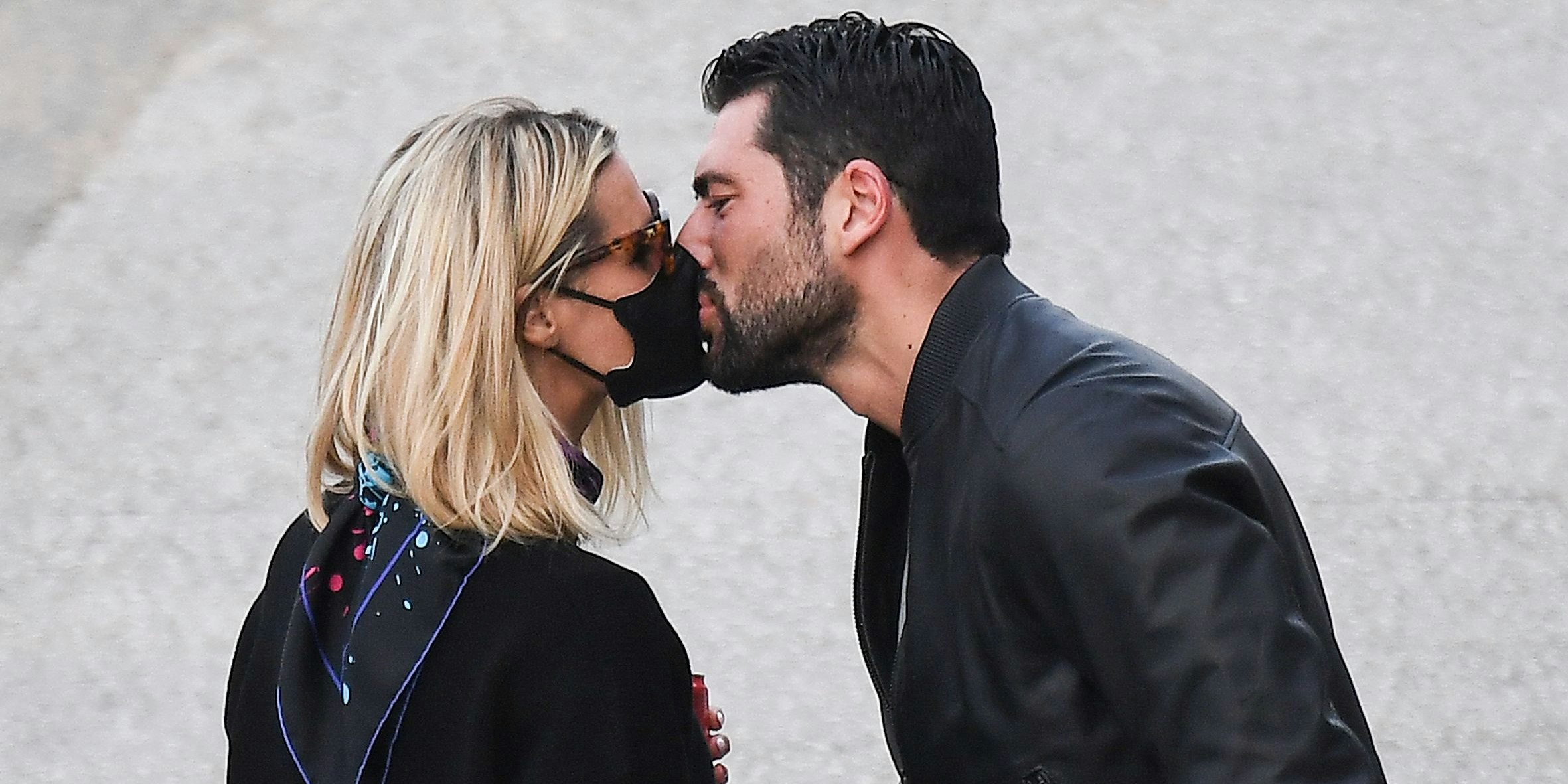 Ihre Beziehung ist offiziell: Moderatorin Michelle Hunziker und Beauty-Doc Giovanni Angiolini 