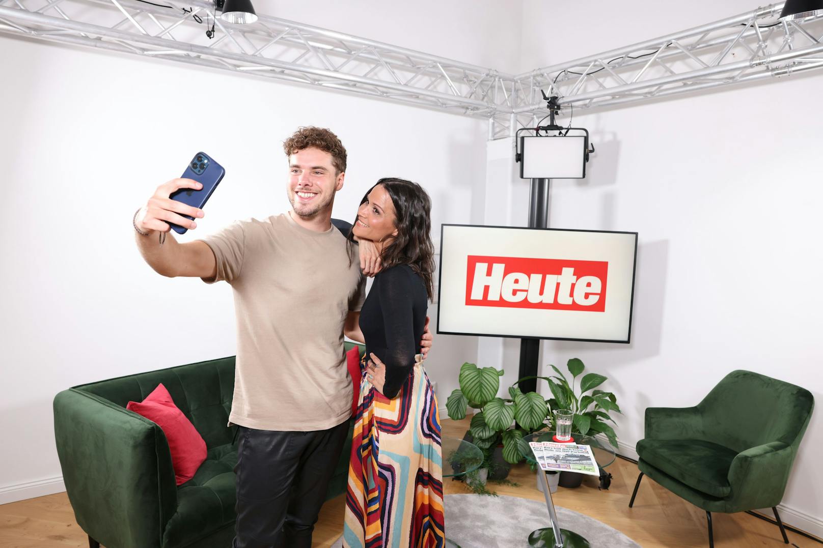 Ein Selfie muss natürlich auch sein: Raphael Fasching und Romina Colerus 