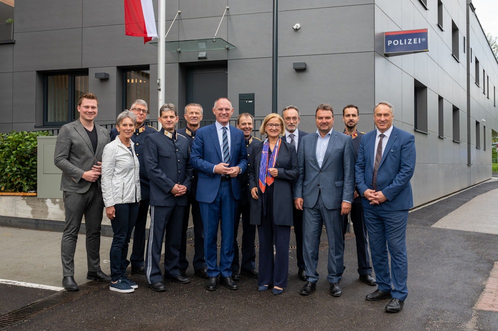 Die neue Polizeiinspektion in Pressbaum wurde offiziell eröffnet.