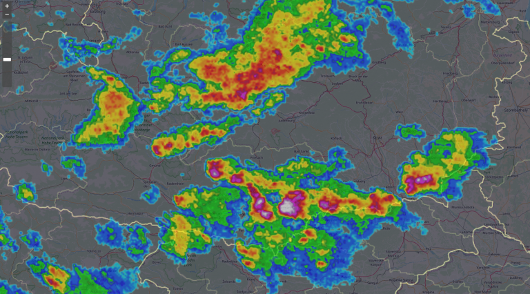 So sahen die Gewitterzellen am Freitag aus.