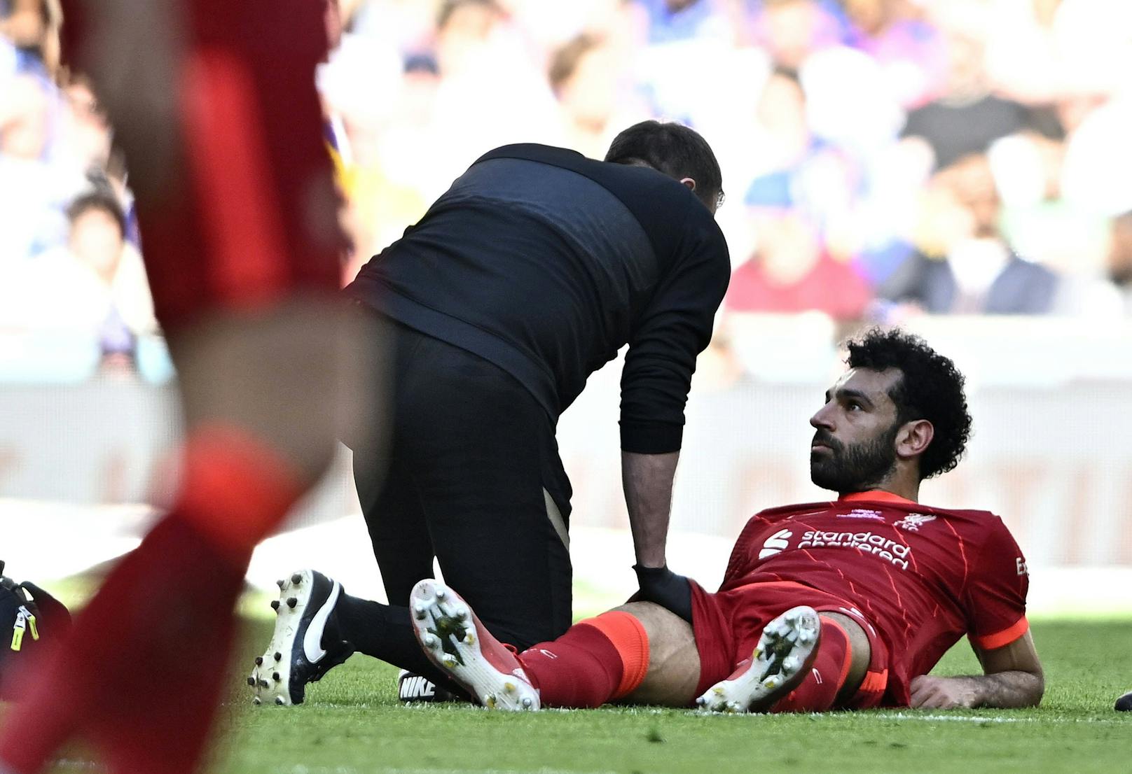 Mo Salah mit dem Liverpool-Mediziner.