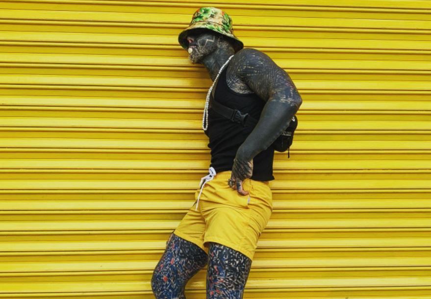 Der Franzose schockt die ganze Welt mit seinen "Eingriffen".