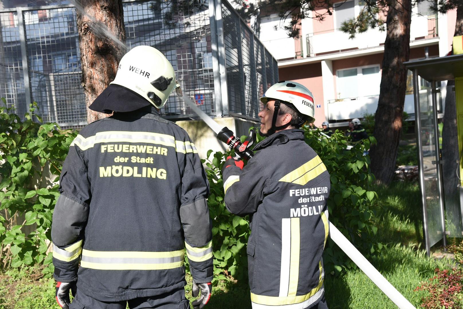 Mehrere Bewohner mussten evakuiert werden.