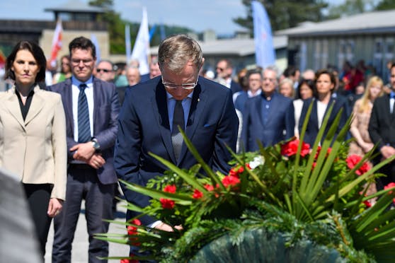 Governor of Upper Austria Thomas Stelzer at the commemoration and liberation ceremony in 2022.