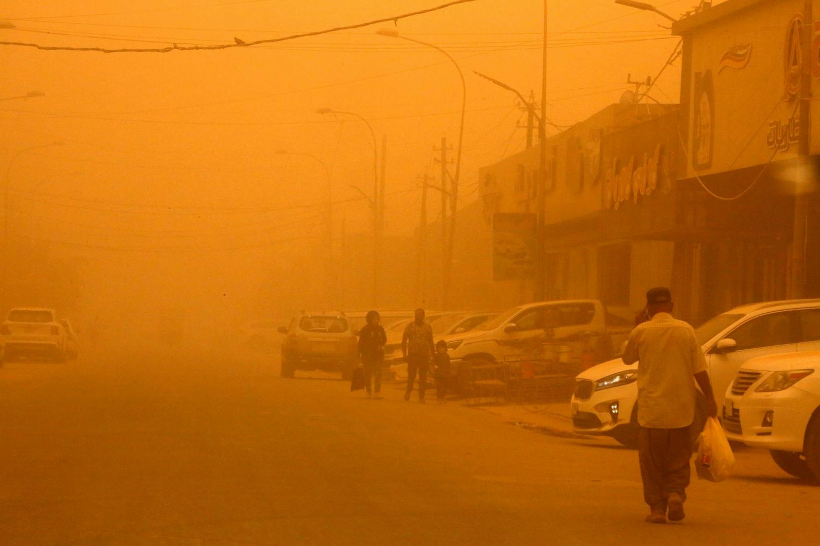 7 Tote nach Sandsturm – Tausende leiden unter Atemnot