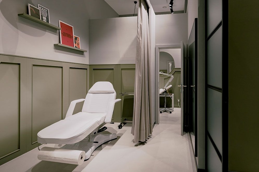 Piercing-Studio mit Luxus-Schmuck vereinen? Thomas Sabo macht es im neuen Wiener Store in der Spiegelgasse 8 möglich.