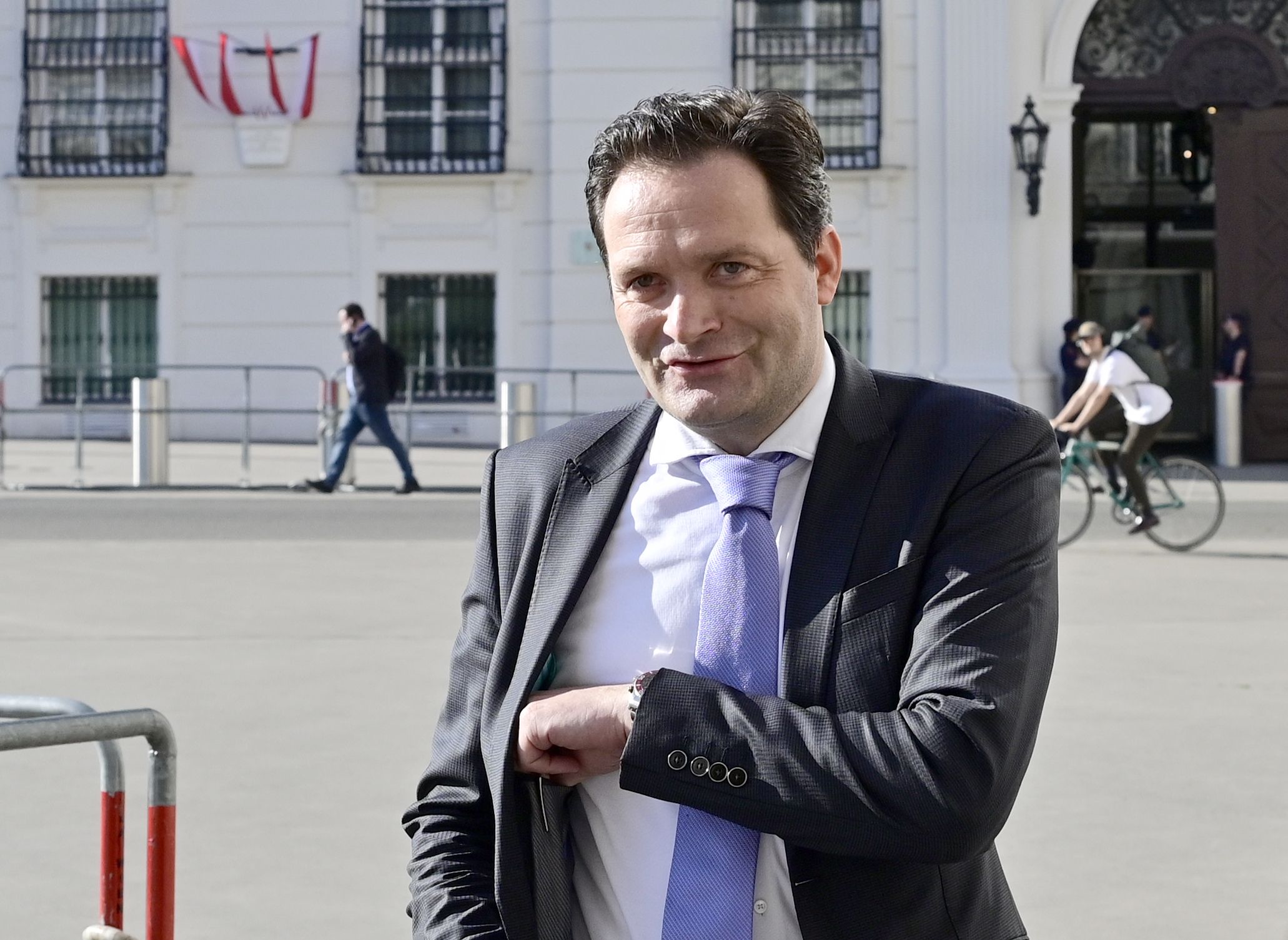 Neo-Minister Norbert Totschnig kann endlich angelobt werden.&nbsp;