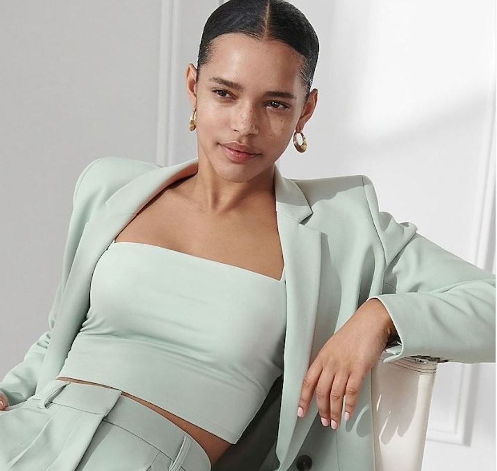 Ab Juni gibt es Tinder für den Kleiderschrank! Schon mal über die Kleidung 