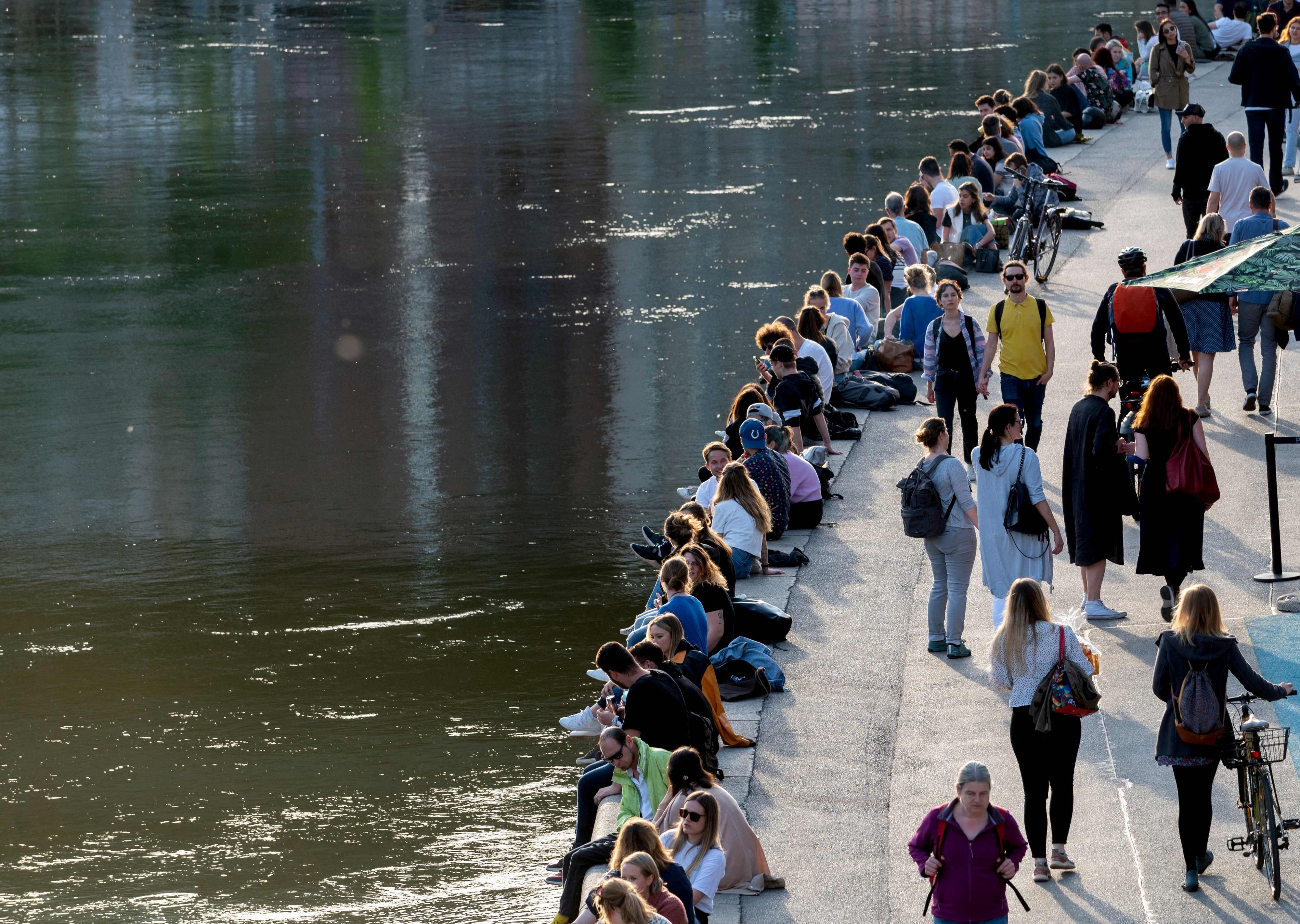 Die Corona-Zahlen bleiben auf einem stabilem Niveau. Symbolbild. 