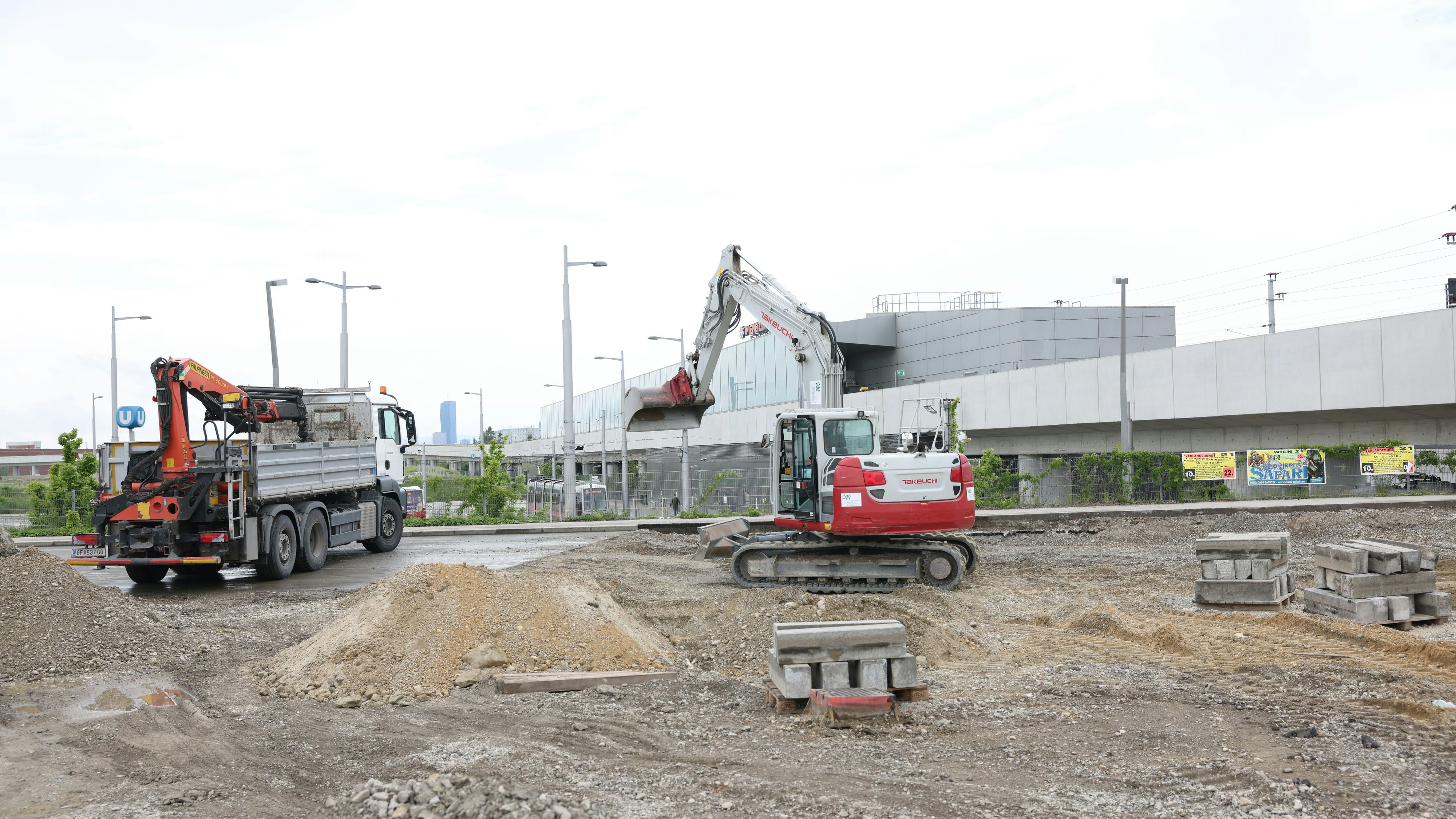 Heute.at - Stadtstraße fast fertig – letzter Tunnel durchbrochen