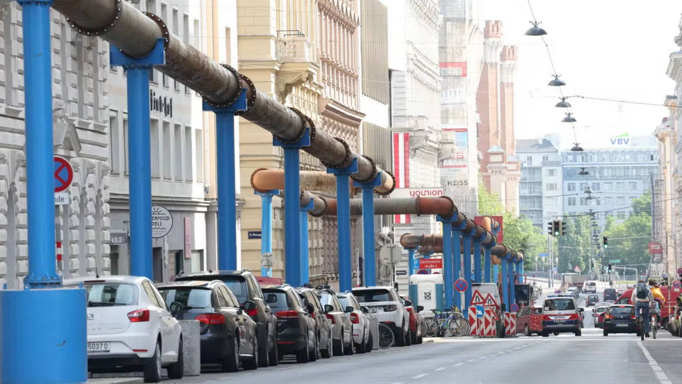 Überall Röhren in der Stadt! Das neue Beförderungsmittel?