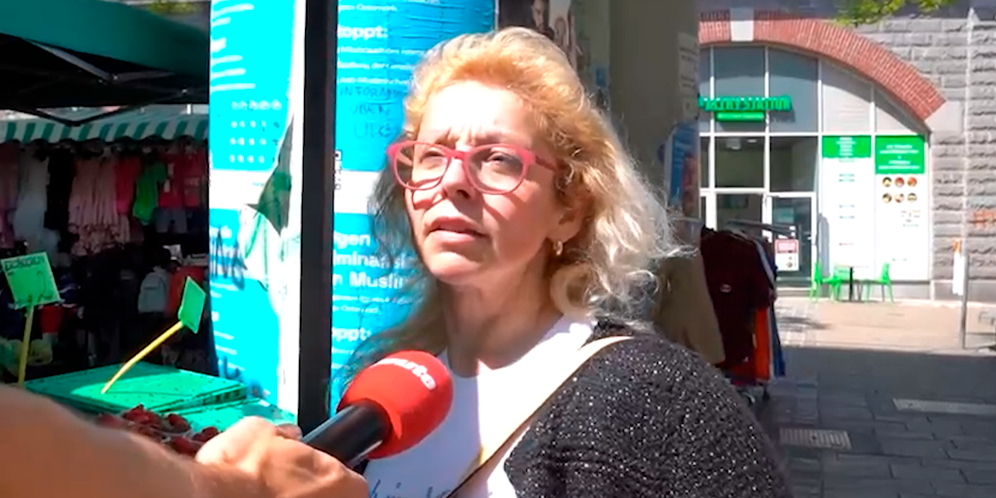 Nicola (40) hat nicht genügend Geld, um zu verreisen.