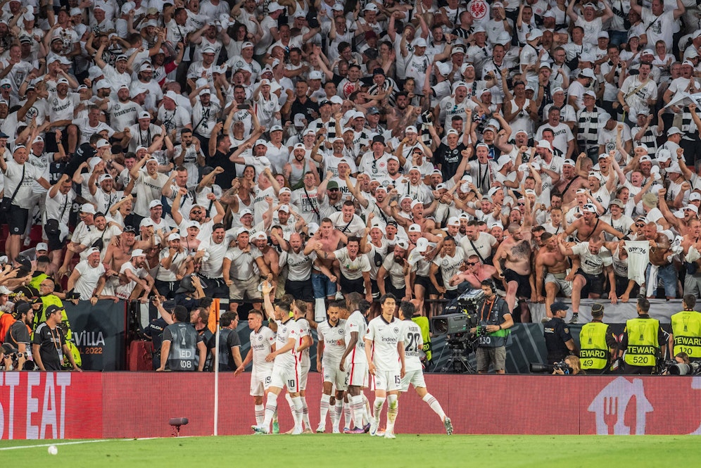 Die Eintracht-Fans bekamen keine Getränke