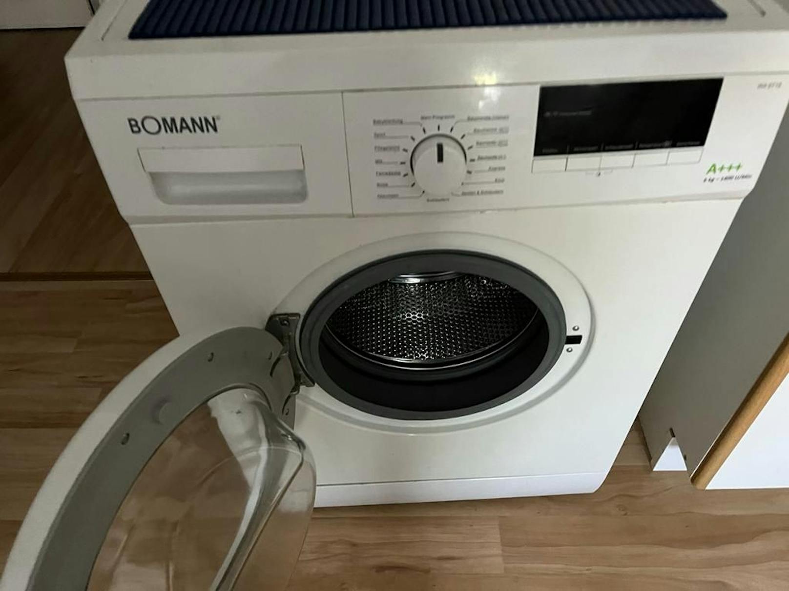 Die Waschmaschine, gekauft am 14.4. 2017 - pünktlich zum Garantieablauf Ende April 2022 die erste Fehlermeldung